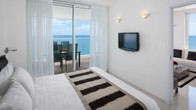 Island Luxurious Suites Hotel, фото 2
