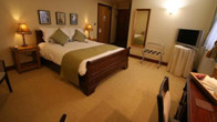 Three Horseshoes Country Inn and Spa, фото 2