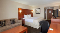 Holiday Inn Oakville Centre, an IHG Hotel, фото 2