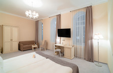 Клубный Джуниор Сьют Домъ купчихи Телушкиной 4*
