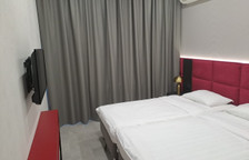 Одноместный улучшенный номер без балкона (7 этаж)