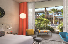 Двухместный номер Standard с видом на бассейн