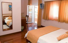 Трёхместный номер Standard с балконом