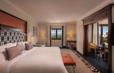 Люкс Deluxe c 1 комнатой с балконом и с видом на море