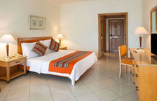 Двухместный номер Classic с видом на бассейн