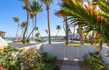 Бунгало с видом на бассейн