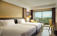 Двухместный номер Standard с видом на бассейн