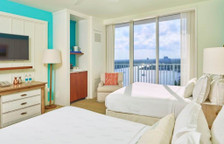 Четырёхместный номер Standard с видом на закат