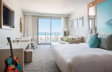 Двухместная студия с балконом и с видом на океан