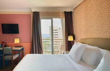 Двухместный номер с балконом и с видом на море