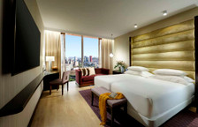 Двухместный клубный номер Deluxe High Floor с видом на город