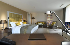 Люкс с видом на город