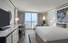 Четырёхместный номер с балконом и с видом на океан