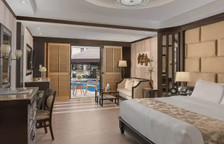 Двухместный люкс Direct Pool Access