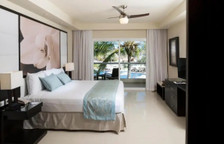 Двухместный номер Diamond Club Swim Out Luxury