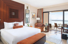 Двухместный номер Fairmont Gold с видом на море