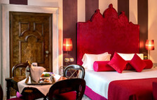 Двухместный полулюкс Deluxe с видом на канал