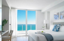 Двухместный люкс  Ocean Front с балконом