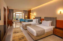 Двухместный номер Premier with garden & pool view