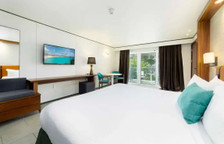 Двухместный номер Oasis с видом на бассейн