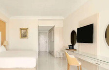 Двухместный номер с частичным видом на море