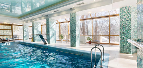 Porno aka singlisini yaladi