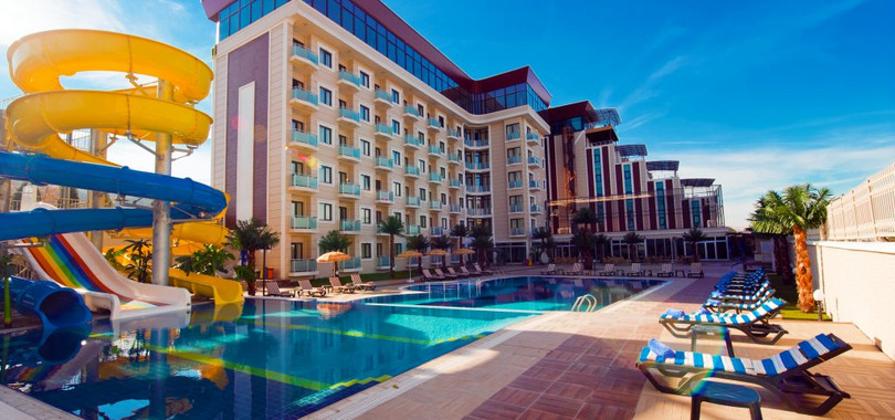 Отель Elegance Resort Hotel Spa & Wellness — Aqua