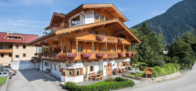 Hotel Margit