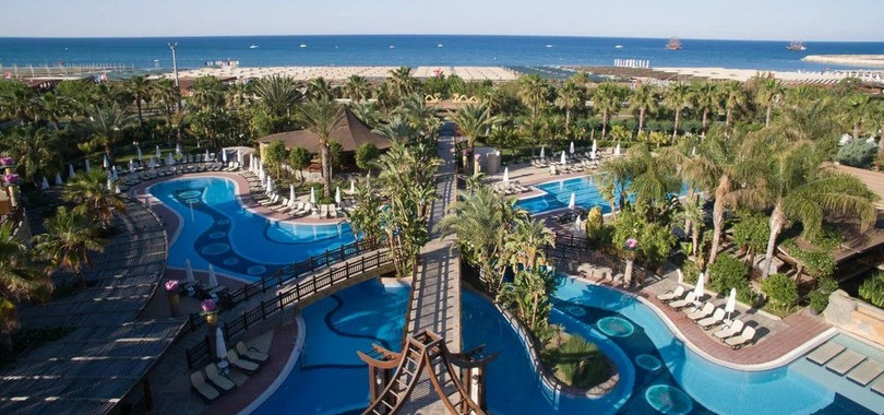 Royal Dragon Hotel