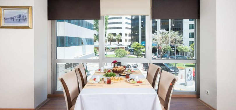 Ismira Hotel