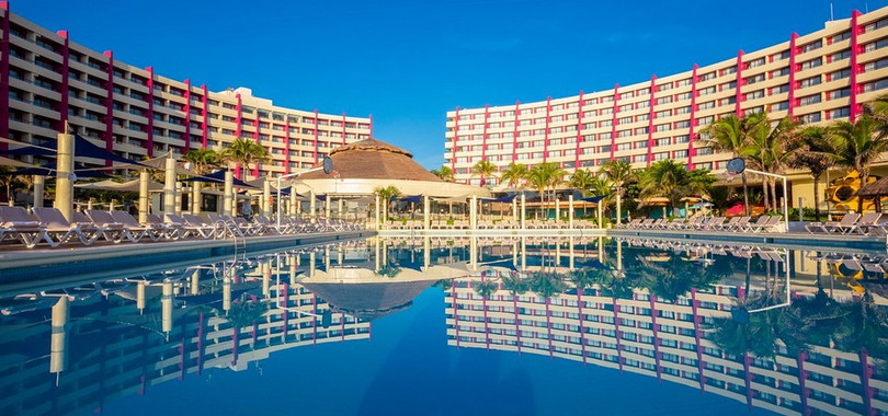 Crown Paradise Club Cancun All Inclusive