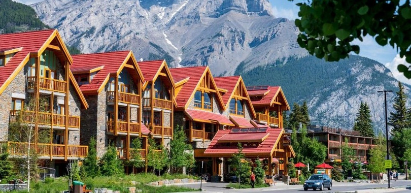 Moose Hotel And Suites