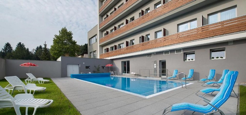 EA Hotel Kraskov