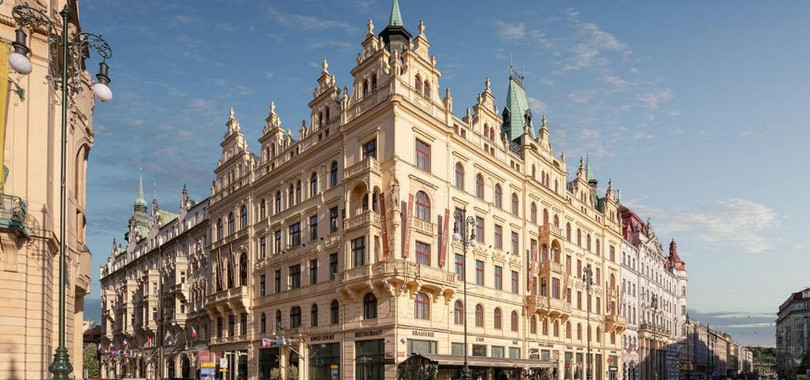 Hotel KINGS COURT