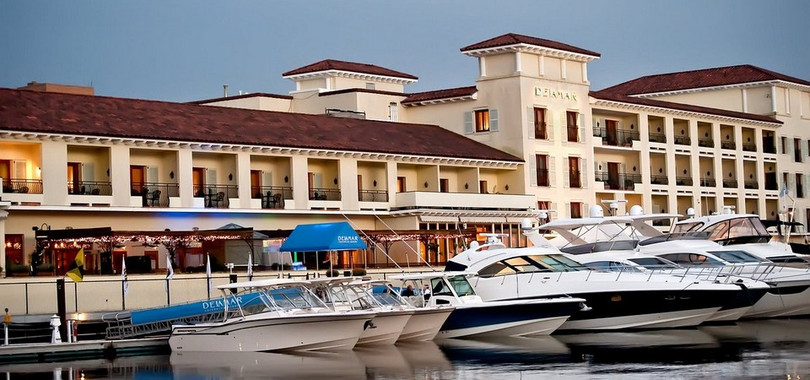 Delamar Greenwich Harbor