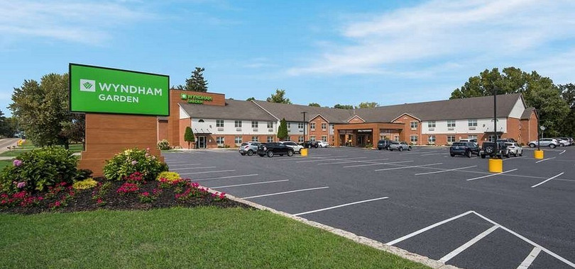 Ramada by Wyndham Galena Hotel and Day Spa