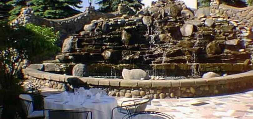 Mario's International Aurora Spa