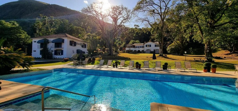 Saison Resort & Spa
