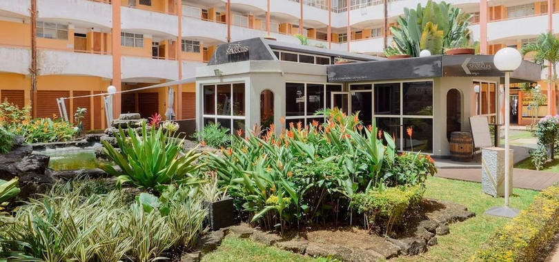 Gold Crest Hotel