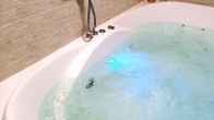 Jacuzzi SPA ApartComplex Kaskad, фото 3