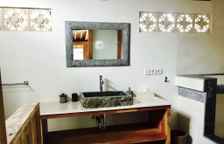 Двухместный номер Premium с балконом и с видом на горы