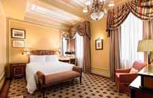 Двухместный номер High Floor Classic с видом на внутренний двор