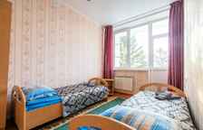 Трёхместный номер Economy с балконом