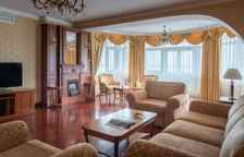 Люкс Гранд Cosmos с видом на озеро