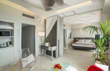 Двухместный люкс Acropolis View Deluxe Corner с балконом