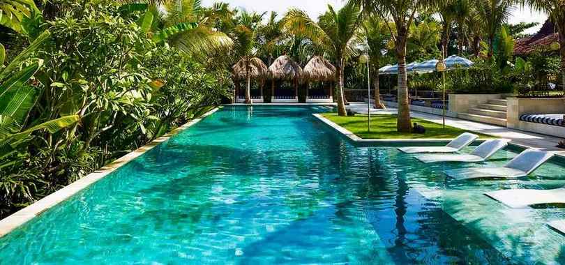 Hotel Komune Resort and Beach Club