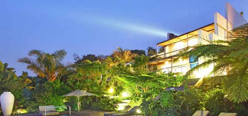 Days At Sea Beach Lodge